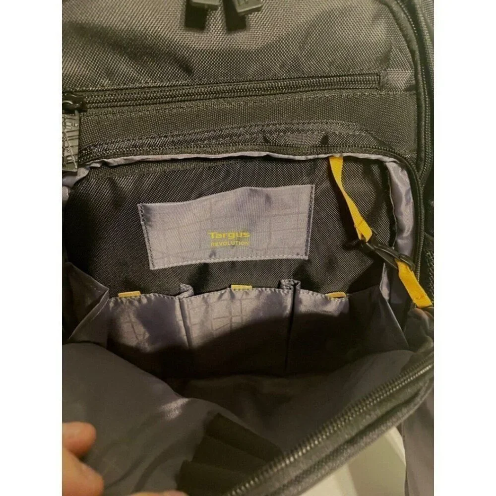 Targus Revolution - Notebook carrying backpack - 14" Black NEW SEALED!! - Picture 3 of 11